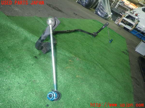 1UPJ-29295440]ベンツ SLK350(172457)フロントスタビライザー 中古_m0003.jpg