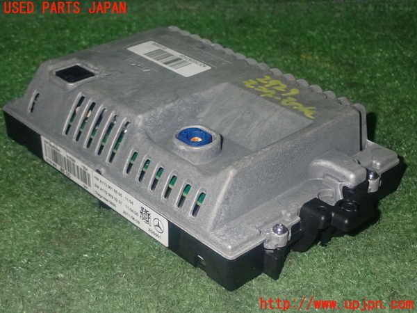 1UPJ-29296629]ベンツ SLK350(172457)モニター 中古_m0002.jpg