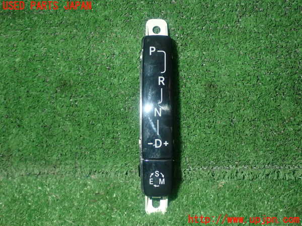 1UPJ-29296306]ベンツ SLK350(172457)スイッチ1(シフト) 中古_m0001.jpg