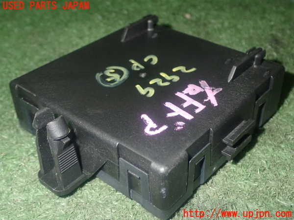 1UPJ-29296150]ベンツ SLK350(172457)コンピューター5 中古 A1729002501_m0003.jpg