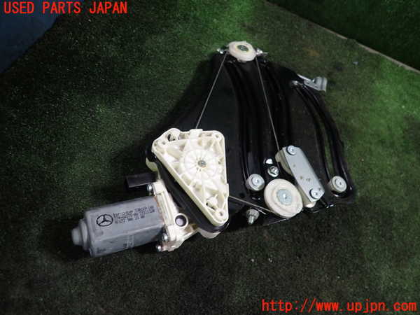 1UPJ-29301326]ベンツ SLK200 R172(172448)左後レギュレーターモーター 中古_m0002.jpg