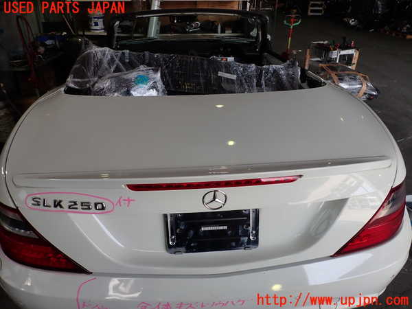 1UPJ-29301500]ベンツ SLK200 R172(172448)トランク 中古_m0001.jpg
