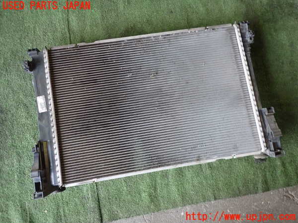 1UPJ-29302321]ベンツ SLK200 R172(172448)ラジエーター1 中古_m0003.jpg