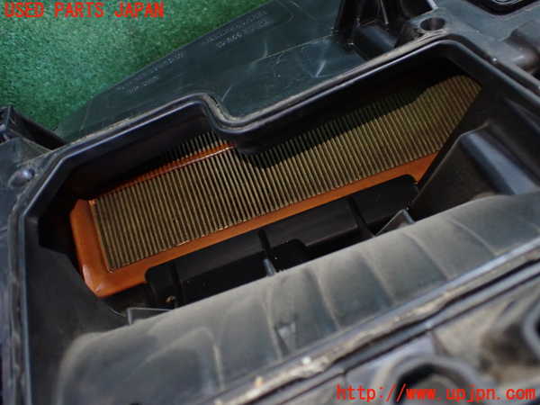 1UPJ-29302560]ベンツ SLK200 R172(172448)エアクリーナーボックス 中古_m0003.jpg