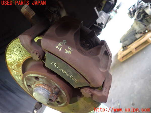 1UPJ-29304085]ベンツ SLK200 R172(172448)左フロントキャリパー 中古_m0001.jpg