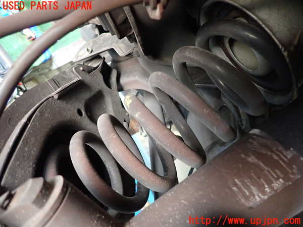 1UPJ-29305100]ベンツ SLK200 R172(172448)右リアスプリング 中古_m0001.jpg