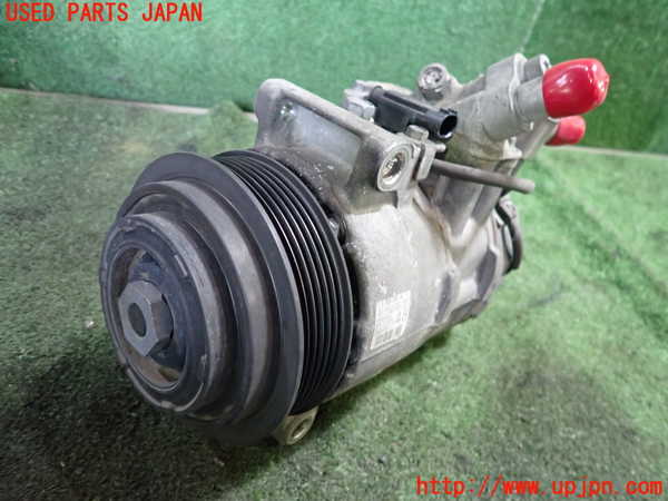 1UPJ-29306025]ベンツ SLK200 R172(172448)エアコンコンプレッサー 中古_m0001.jpg