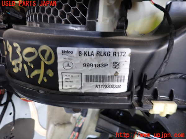 1UPJ-29306081]ベンツ SLK200 R172(172448)エバポレーター1 中古_m0004.jpg