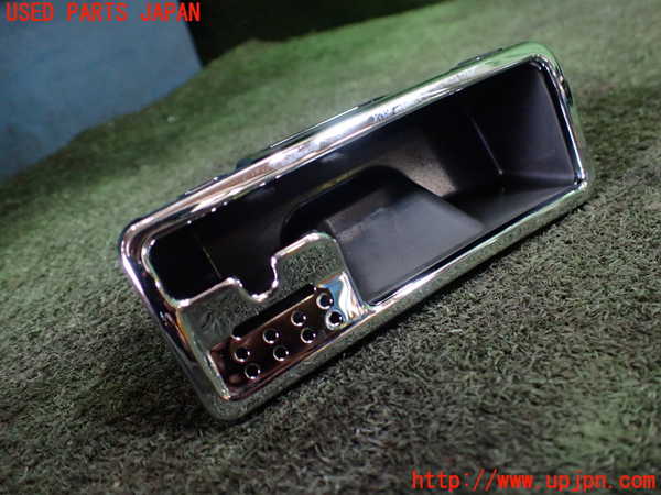 1UPJ-29307821]ベンツ SLK200 R172(172448)灰皿1 中古_m0001.jpg