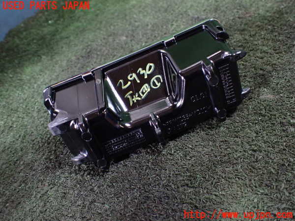 1UPJ-29307821]ベンツ SLK200 R172(172448)灰皿1 中古_m0002.jpg