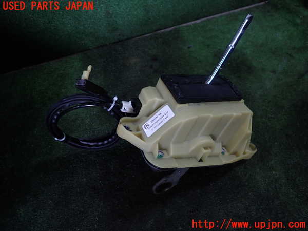 1UPJ-29307555]ベンツ SLK200 R172(172448)ATシフトレバー 中古_m0002.jpg