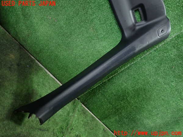 1UPJ-29307655]ベンツ SLK200 R172(172448)右フロントピラートリム 中古_m0003.jpg