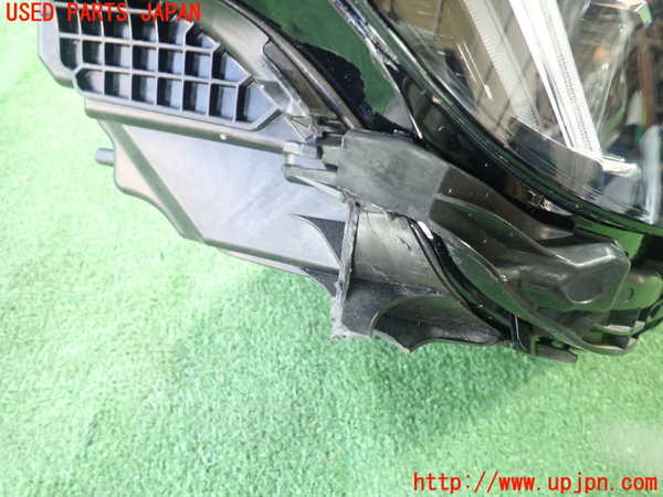 1UPJ-29311130]ボルボ・XC40(XB420TXCM2)右ヘッドライト LED ジャンク_m0003.jpg