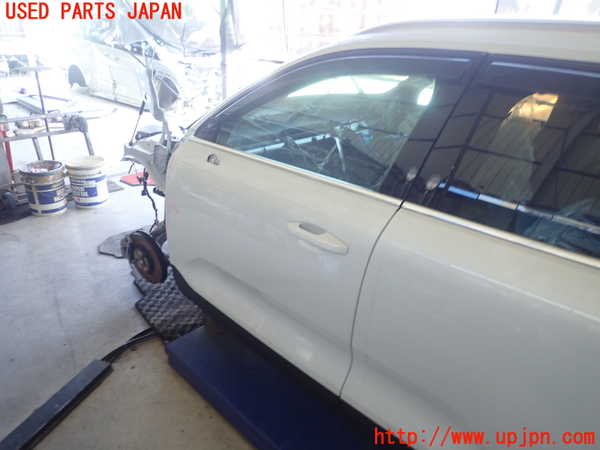 1UPJ-29311260]ボルボ・XC40(XB420TXCM2)左前ドア 中古 FUYAO M61385 43R-000055_m0001.jpg