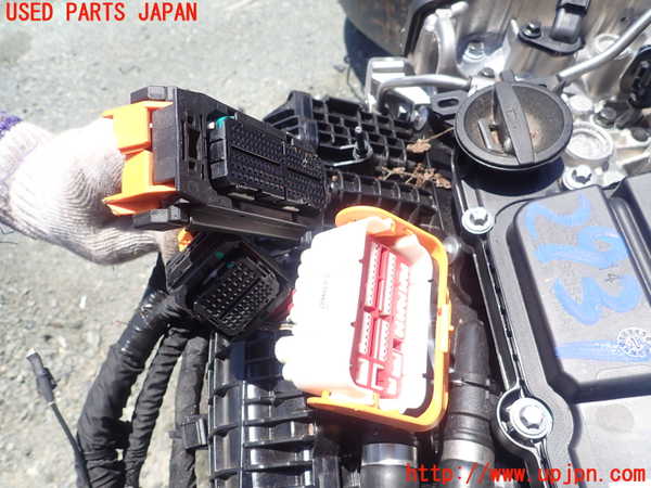 1UPJ-29312010]ボルボ・XC40(XB420TXCM2)エンジン B420T5 4WD 中古_m0004.jpg