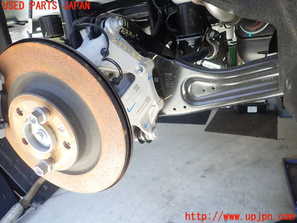 5UPJ-29314300]ボルボ・XC40(XB420TXCM2)右リアナックルハブ 中古_m0001.jpg
