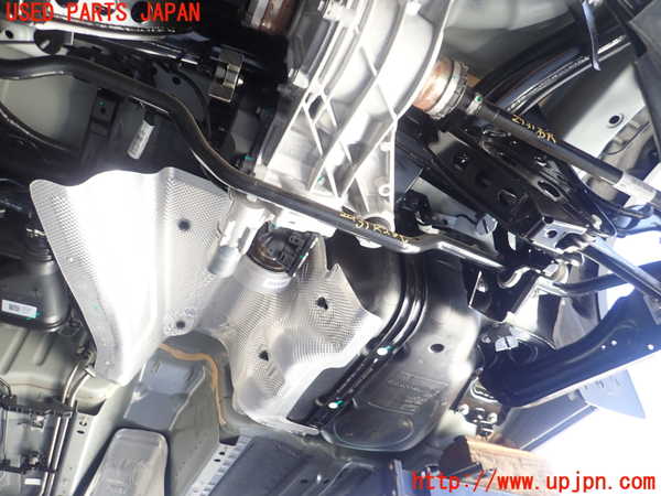 1UPJ-29315445]ボルボ・XC40(XB420TXCM2)リアスタビライザー 中古_m0001.jpg