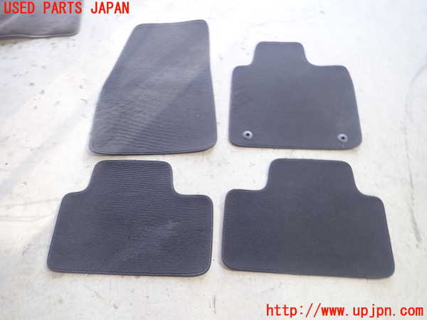 5UPJ-29317800]ボルボ・XC40(XB420TXCM2)フロアマット 中古_m0001.jpg