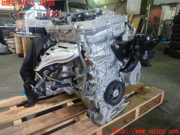 1UPJ-29322010]レクサス・CT200h(ZWA10)エンジン 2ZR-FXE 中古_m0002.jpg