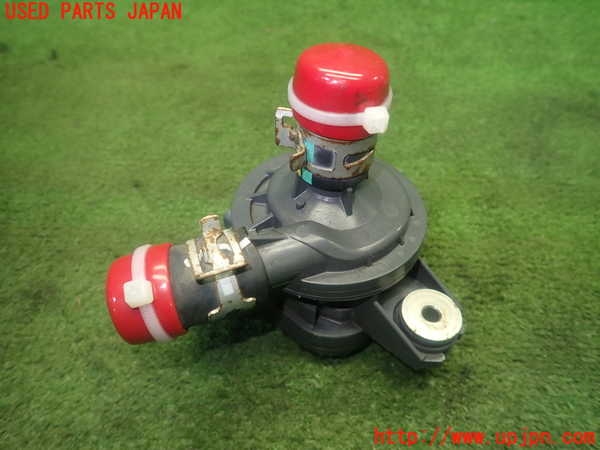 1UPJ-29322110]レクサス・CT200h(ZWA10)ウォーターポンプ 中古_m0001.jpg