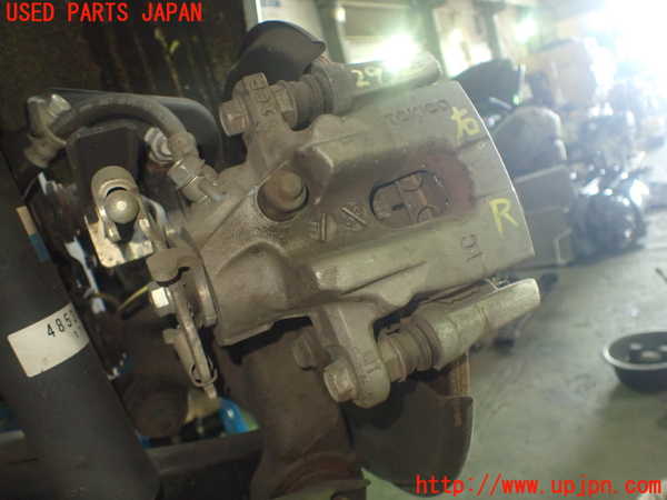 1UPJ-29324090]レクサス・CT200h(ZWA10)右リアキャリパー 中古_m0002.jpg