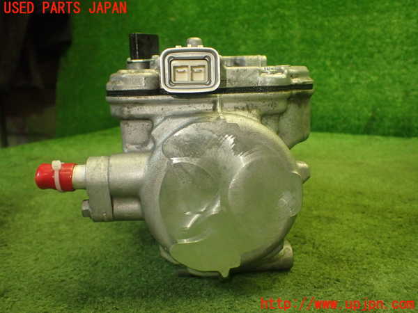 5UPJ-29326025]レクサス・CT200h(ZWA10)エアコンコンプレッサー 中古_m0004.jpg