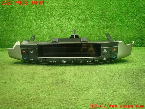 1UPJ-29326066]レクサス・CT200h(ZWA10)エアコンスイッチ1 中古_m0001.jpg
