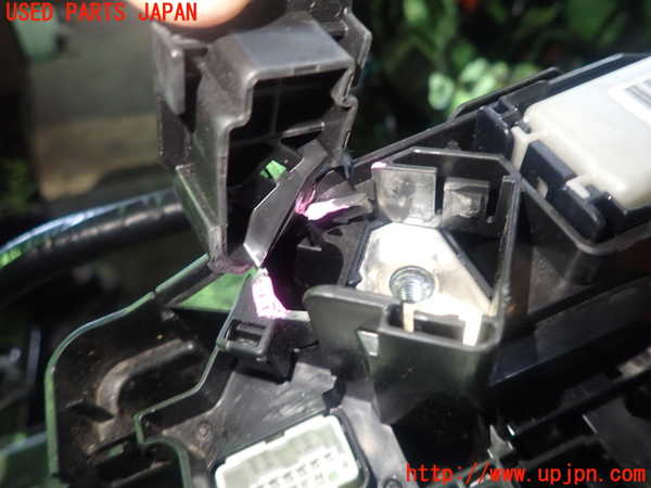 5UPJ-29326741]レクサス・CT200h(ZWA10)ヒューズボックス1 【ジャンク】_m0003.jpg