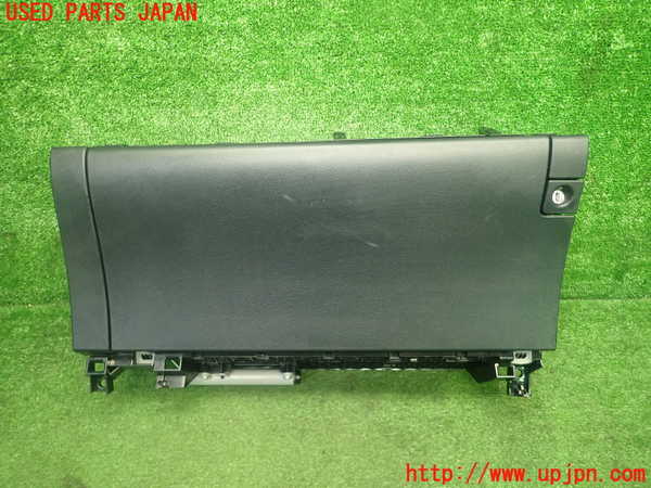 1UPJ-29327516]レクサス・CT200h(ZWA10)グローブボックス1 中古_m0001.jpg