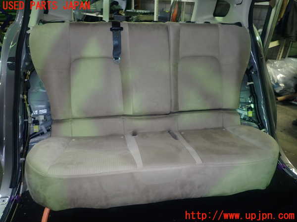 5UPJ-29327385]レクサス・CT200h(ZWA10)リアシート 中古_m0001.jpg