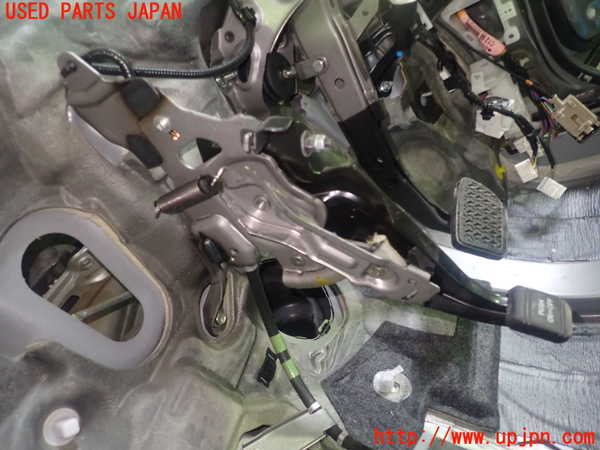 1UPJ-29327550]レクサス・CT200h(ZWA10)サイドブレーキレバー 中古_m0002.jpg