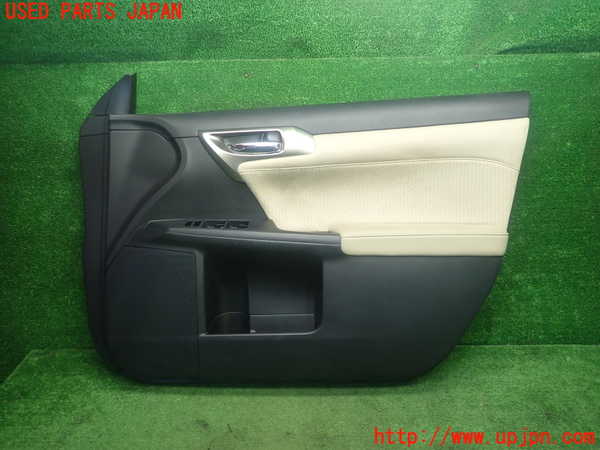 1UPJ-29321234]レクサス・CT200h(ZWA10)右前ドア内張り 中古_m0001.jpg