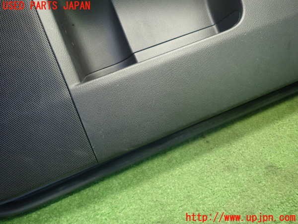 1UPJ-29321234]レクサス・CT200h(ZWA10)右前ドア内張り 中古_m0004.jpg