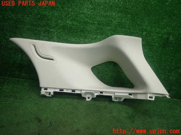 1UPJ-29327675]レクサス・CT200h(ZWA10)右リアピラートリム 中古_m0001.jpg