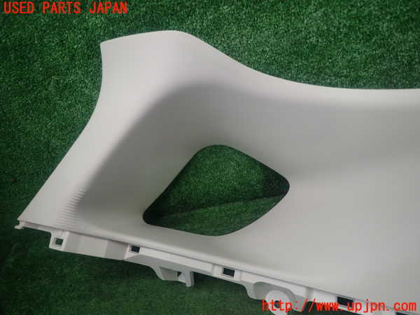 1UPJ-29327680]レクサス・CT200h(ZWA10)左リアピラートリム 中古_m0003.jpg