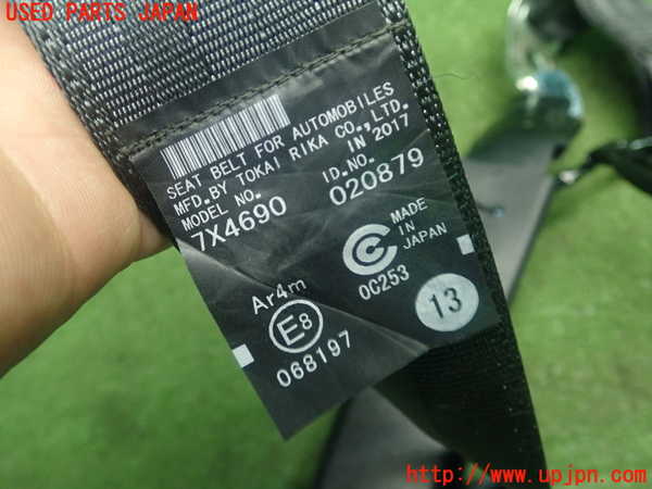 1UPJ-29327185]レクサス・CT200h(ZWA10)左2列目シートベルト 中古_m0004.jpg