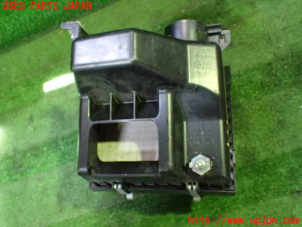 5UPJ-29332560]レヴォーグ(VN5)エアクリーナーボックス 中古_m0002.jpg