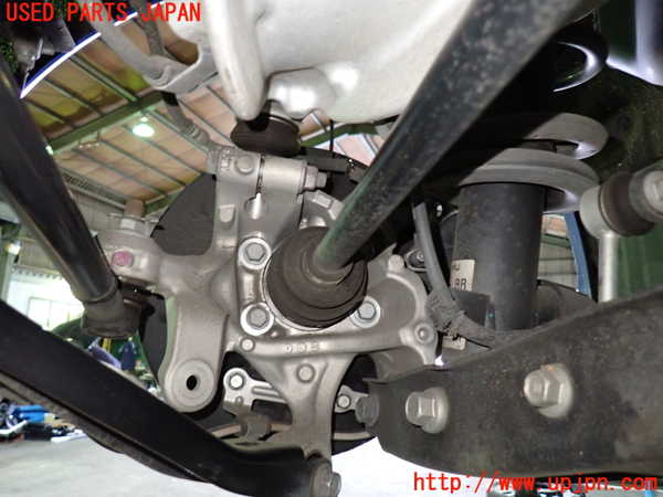 1UPJ-29334300]レヴォーグ(VN5)右リアナックルハブ 中古_m0002.jpg