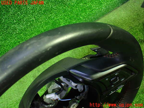 1UPJ-29337855]レヴォーグ(VN5)ステアリングホイール 中古_m0002.jpg