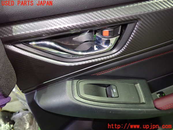 1UPJ-29331294]レヴォーグ(VN5)右後ドア内張り 中古_m0002.jpg