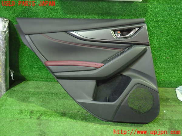 1UPJ-29331324]レヴォーグ(VN5)左後ドア内張り 中古_m0001.jpg