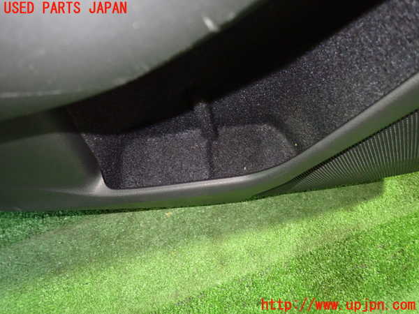 1UPJ-29331324]レヴォーグ(VN5)左後ドア内張り 中古_m0004.jpg