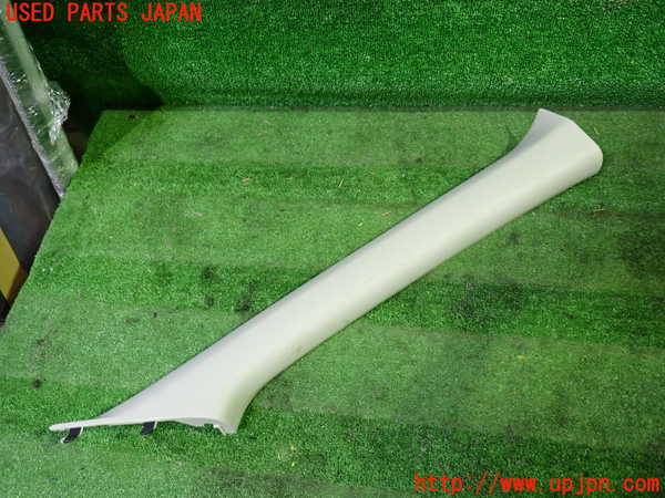 1UPJ-29337655]レヴォーグ(VN5)右フロントピラートリム 中古_m0001.jpg