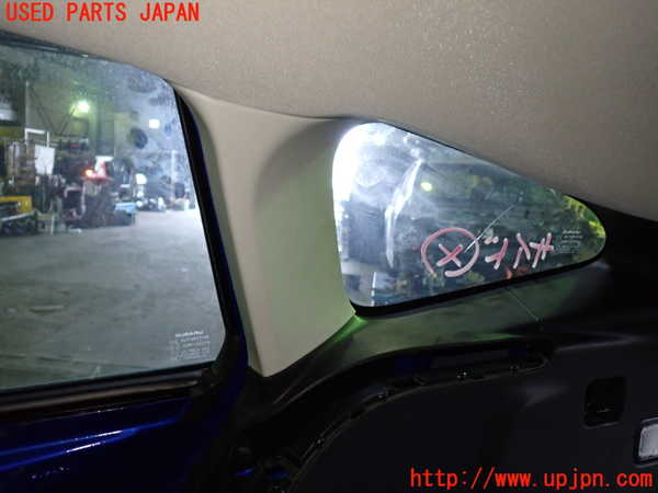 1UPJ-29337675]レヴォーグ(VN5)右リアピラートリム 中古_m0002.jpg