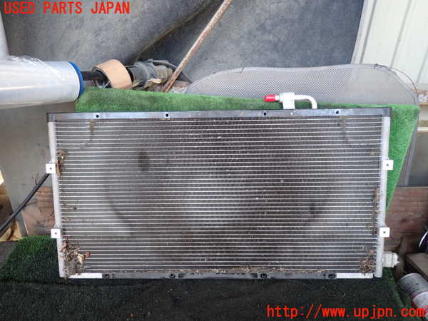 5UPJ-29346031]NV350 キャラバン バン(VW2E26)エアコンコンデンサー1 中古_m0002.jpg