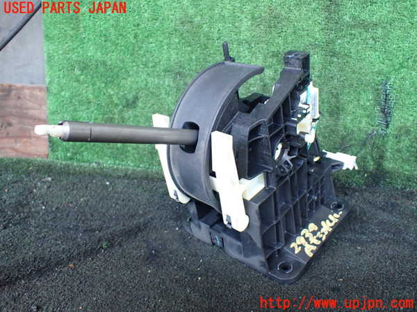 5UPJ-29347555]NV350 キャラバン バン(VW2E26)ATシフトレバー 中古_m0001.jpg