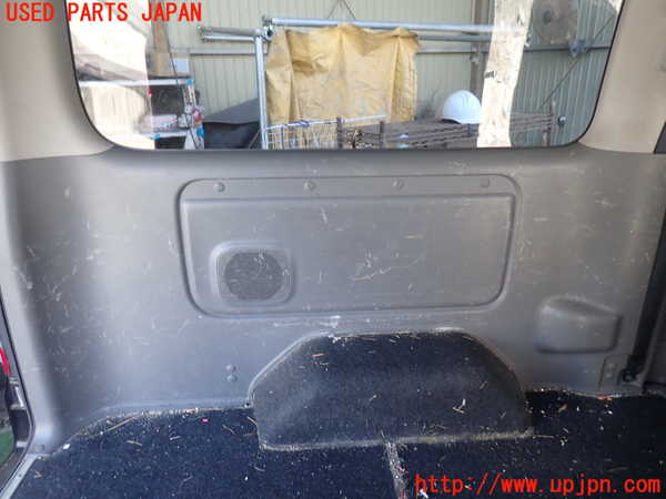 5UPJ-29347680]NV350 キャラバン バン(VW2E26)左リアピラートリム 中古_m0001.jpg