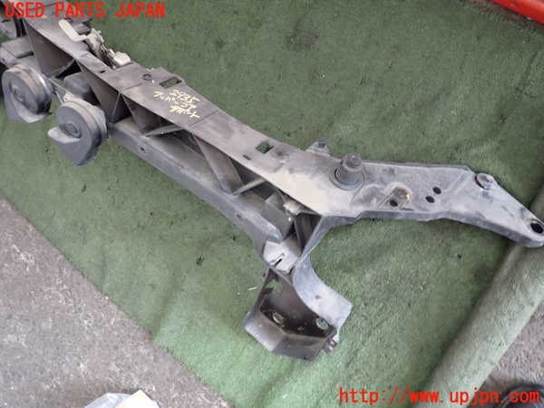 2UPJ-29351040]ルノー・ルーテシア(RF4C)アッパーコアサポート 中古_m0003.jpg