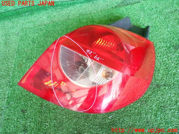 2UPJ-29351530]ルノー・ルーテシア(RF4C)右テールランプ 中古_m0001.jpg