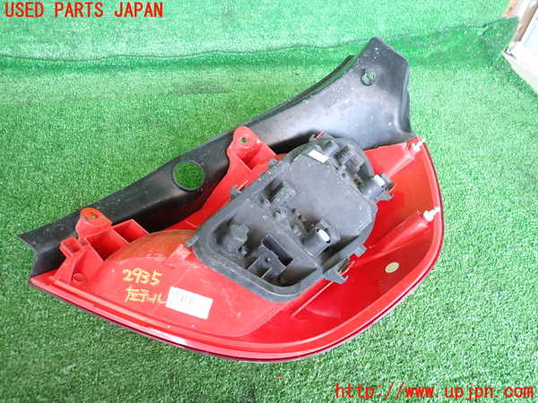 2UPJ-29351536]ルノー・ルーテシア(RF4C)左テールランプ 中古_m0002.jpg